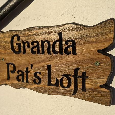 Granda Pat'S Loft Apartment Crossmaglen Exterior photo